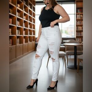 🔥 LITZ White Shredded Skinny Jeans – Size Small 🔥